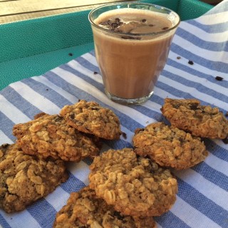 Healthier Oatmeal Chocolate Chip Cookies