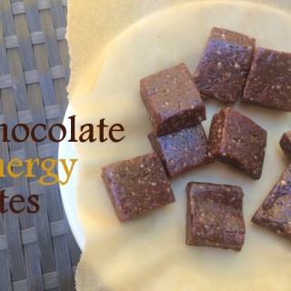 chocolate energy bites: made with dates, nuts, cocoa & maple syrup -- these chocolate goodies are healthy yet decadent. A perfect afternoon pick me up, fuel for your bike ride, or post-dinner treat.