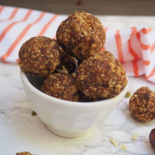These vegan and gluten-free pumpkin spice balls provide a perfect pre-workout fuel or mid-afternoon energy boost. Roll them in mini chocolate chips and they become a wholesome dessert!