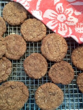 Oat Chocolate Cookies