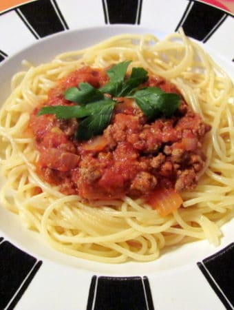 spagetti and meatsauce - a kid favorite and classic dinner that is sure to please from halsanutrition.com and cooksaid.com