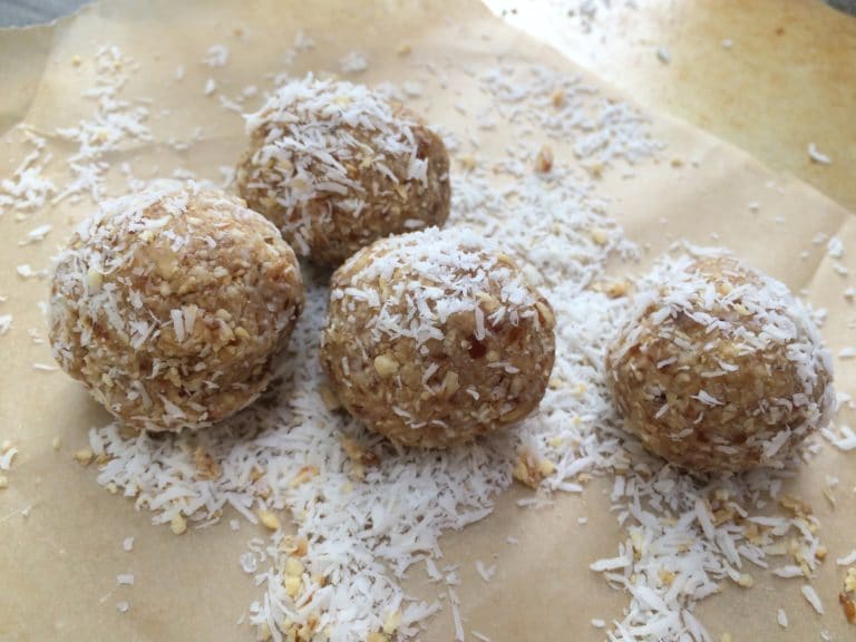 Coconut Cashew Bliss Balls Hälsa Nutrition 2887