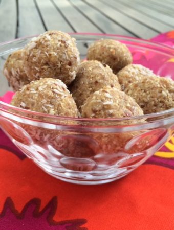 These little balls make a perfect snack for adults and kids alike. Their combination of healthy carbs, protein, and fat will help keep you going until your next meal and also makes them an excellent post-workout snack. From Halsanutrition.com