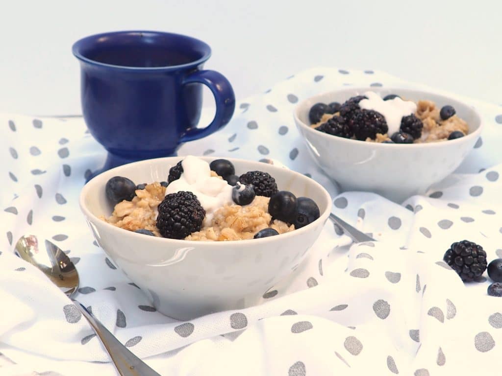 Take your oatmeal from ordinary to extraordinary with a few simple steps. Your family will love this heart-healthy and digestive happy start to the day! Gluten-free, vegan, dairy-free. Halsanutrition.com
