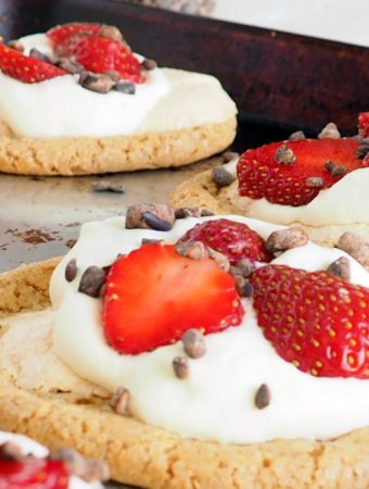 These gluten-free mini Swedish Midsummer Meringue Cakes make a delicious, festive dessert for parties, celebrations, and afternoon coffee with friends (fika). Perfect for strawberry season but also delicious with other berries too. From halsanutrition.com #theRecipeReDux