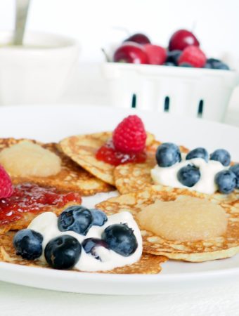 These whole grain Swedish pancakes make a delicious lunch or breakfast that your whole family will love. Swedish pancakes are naturally savory, with a base of milk, eggs, and grains and no added sugar. Top them with fresh berries, applesauce, homemade jam, or cream. Or go completely savory and top them with sauteed spinach and mushrooms or smoked salmon and avocado. This is joyful eating at its finest. Enjoy! From halsanutrition.com