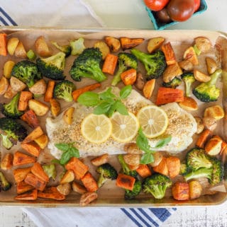 This sheet pan cod and veggie dinner makes weeknight seafood eating a breeze. Fresh cod pairs deliciously with roasted potatoes and broccoli. Add a side salad if you want some extra veggies and some Swedish rye crispbread with cheese or hummus if you have hungry, growing kids!