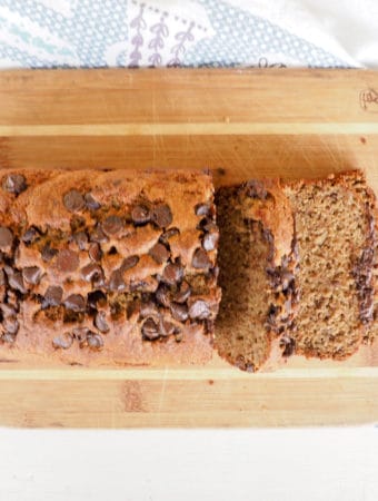 sprouted spelt banana bread; whole-grain; dairy-free; halsanutrition.com