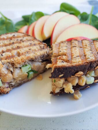 chickpea salad sandwich