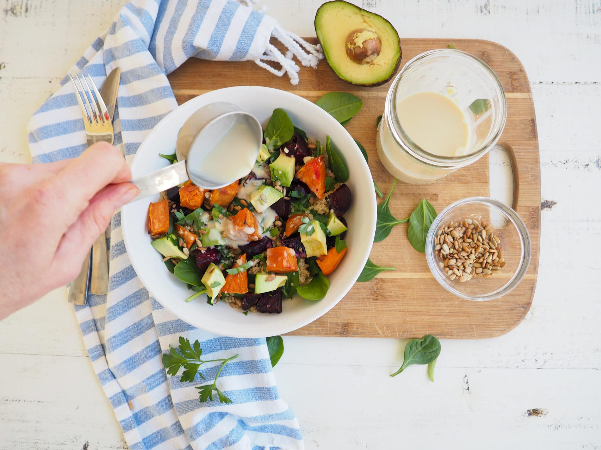 Roasted Sweet Potato and Beet Quinoa Salad with LemonGinger Yogurt Dressing (Vegan) Hälsa