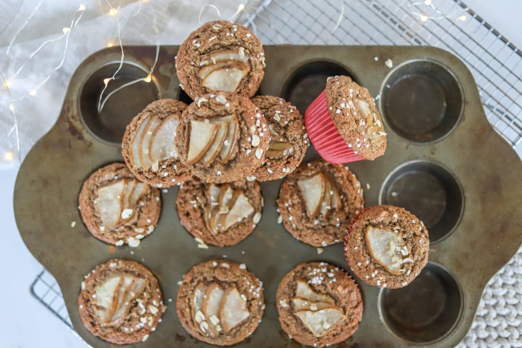 Gingerbread pear muffins